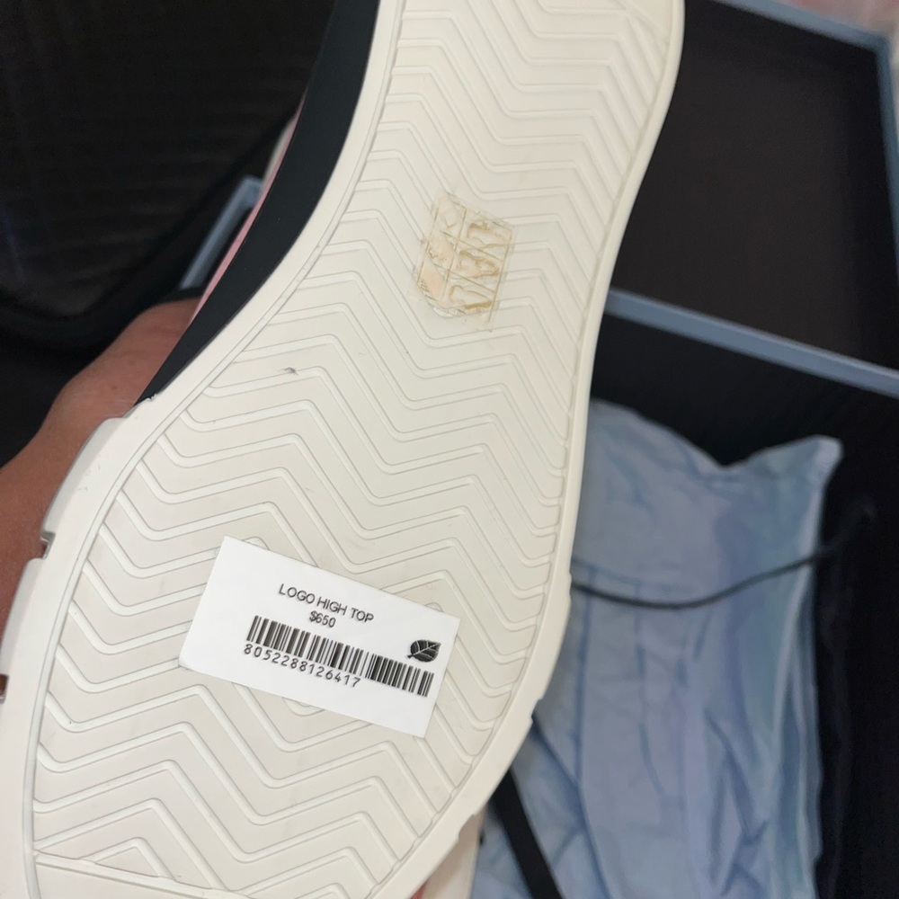 Designer sneakers - Picture 3 of 4